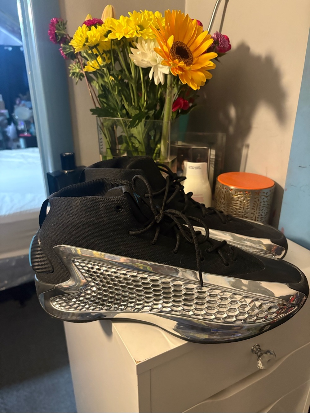 AE 1 basketball ball shoes